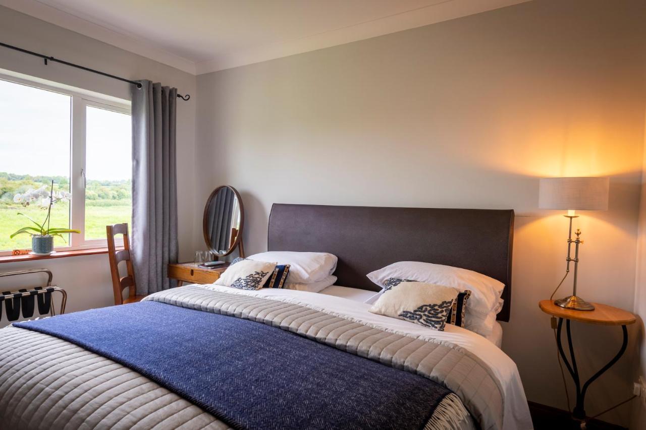Bunratty Meadows Bed & Breakfast ภายนอก รูปภาพ
