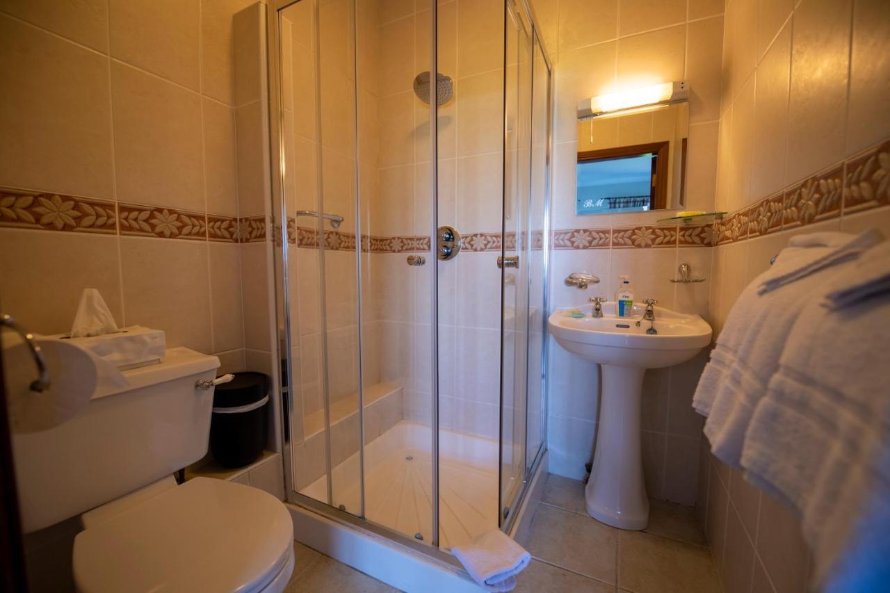 Bunratty Meadows Bed & Breakfast ภายนอก รูปภาพ