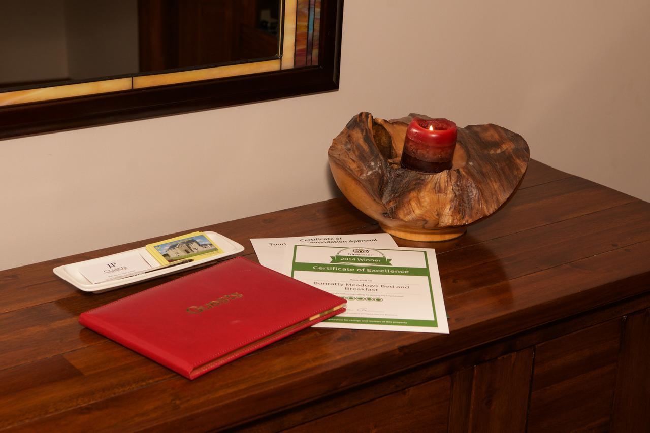 Bunratty Meadows Bed & Breakfast ภายนอก รูปภาพ
